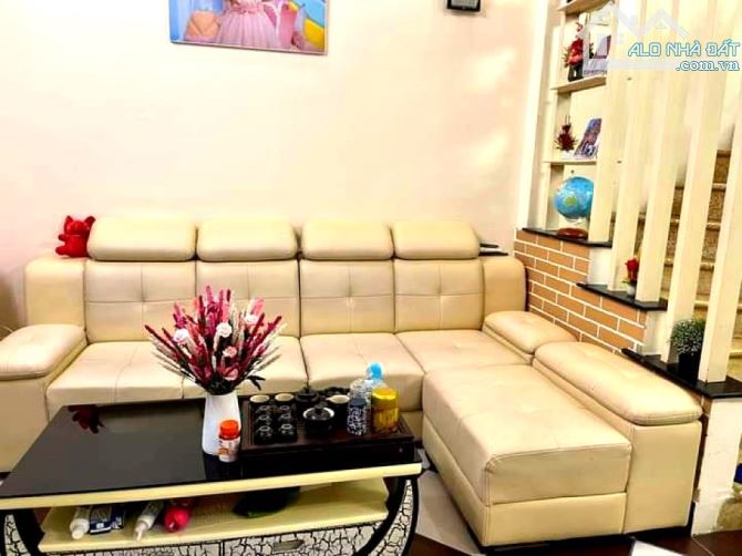Bán nhà mặt NGÕ QUỲNH 33m2 mặt tiền 3,6m 5 tầng, kinh doanh, cách BẠCH MAI 50m, Giá 9,6 tỷ - 1
