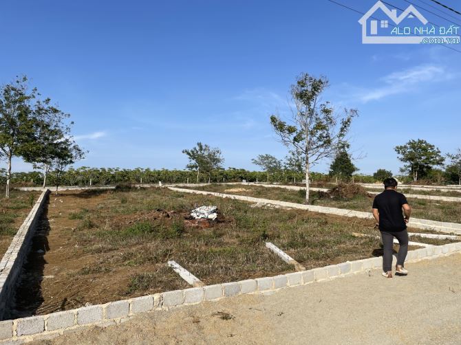 Chủ gởi bán lô đất cực đẹp tại đường Lê Thị Riêng,Lộc  Châu, Bảo Lộc. 512m² - 3ti750 - 1