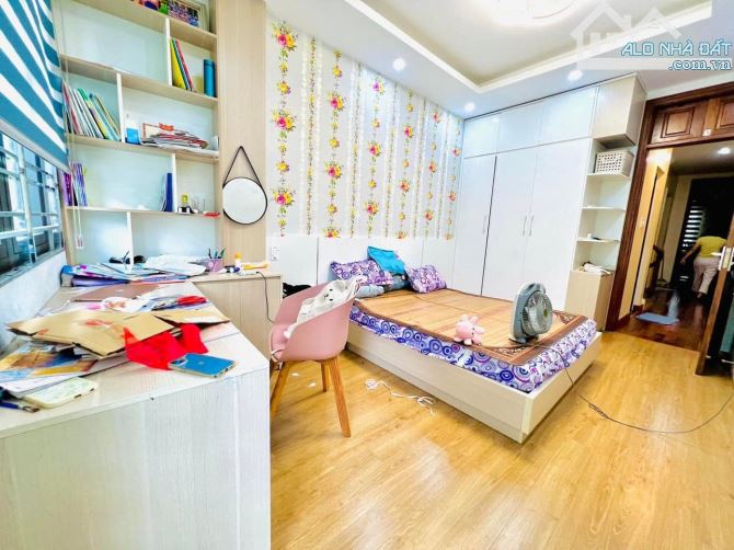 SIÊU ĐẸP ! Cho thuê nhà Dịch Vọng Hậu 55mx5T oto KD 6PN VP Spa kho lớp học Cầu Giấy - 3