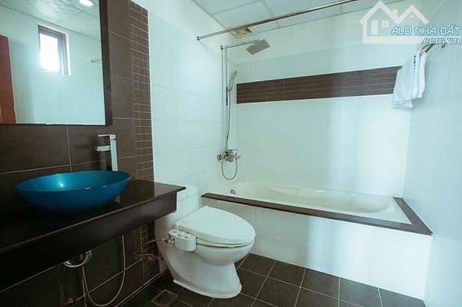 Bán khách sạn mặt tiền đường Trần Phú chỉ 98 tỉ - 5