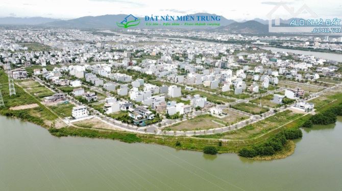 525m2 đất biệt thự mt Nguyễn đình thi view sông