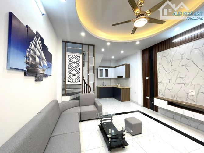 Bán nhà 5 tầng, Nguyễn Văn Linh, ngõ thông ô tô KD, 32m², ngang 4m, 3 tỷ 2(gia lộc). - 1