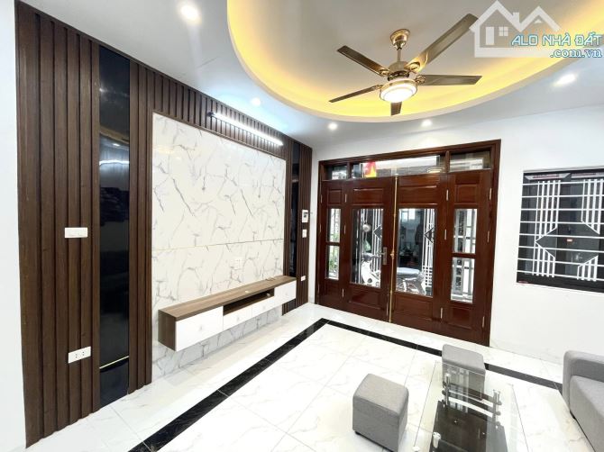 Bán nhà 5 tầng, Nguyễn Văn Linh, ngõ thông ô tô KD, 32m², ngang 4m, 3 tỷ 2(gia lộc). - 3