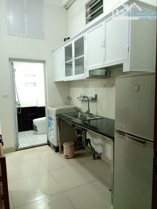 Cho thuê căn hộ 1N1K 45m2 tại 141 Trích Sài, Tây Hồ, Hà Nội. - 2