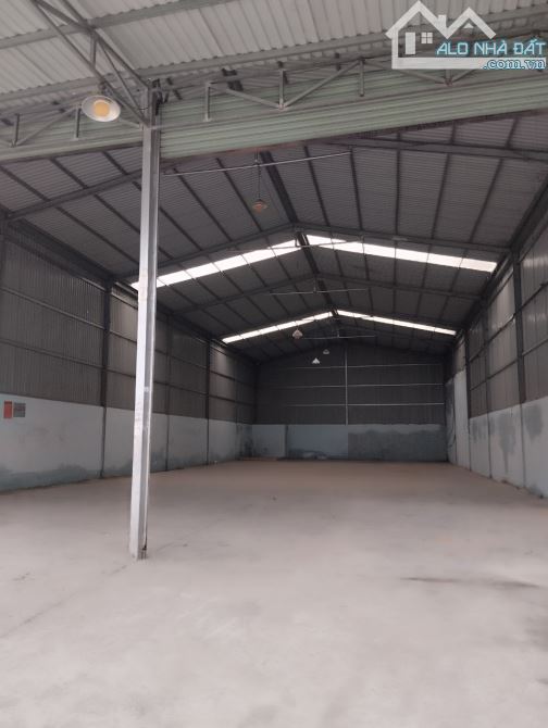 Kho xưởng cho thuê Thuận An Bình Dương 500m² đường tải lớn điện 3fa