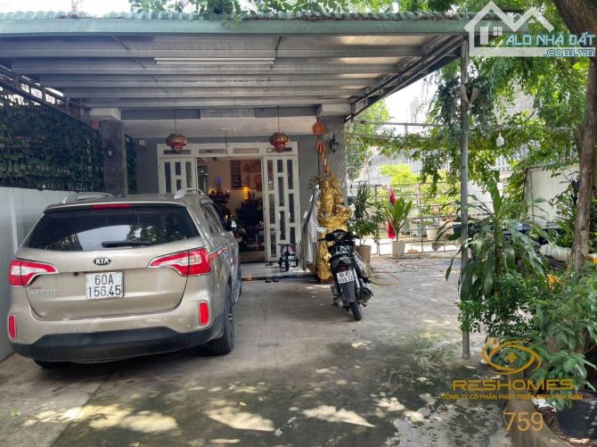 Bán nhà phường Tân Hiệp gần Xa Lộ Hà Nội sau lưng Toyota Biên Hòa 525m2 giá chỉ 15,5 tỷ