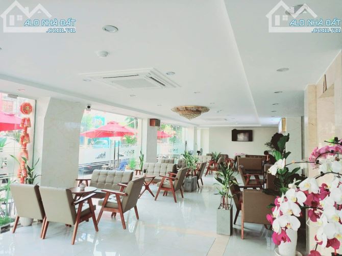 Cần bán gấp khách sạn 1 Trệt 5 Lầu 1 Sân Thượng 1380m2 Sàn Ngay Trung Tâm TP Phan Thiết