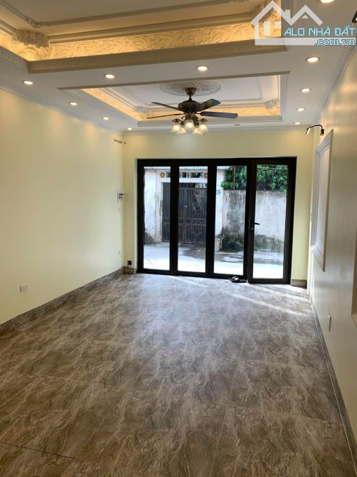 Bán nhà 68 Nguyễn Văn Linh, phân lô, gara ô tô, Kinh doanh, 46m², 5 tầng, 5 tỷ 2(thương lư - 1