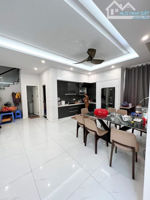 Bán gấp căn biệt thự Phú Lương giáp Văn Phú, 200 m2, 3,5 tầng. - 3