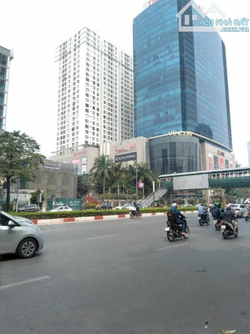 Mặt phố Trần Thái Tông – Cầu Giấy – 3269m2 – Mặt tiền 200m – Chỉ 330triệu/m. - 1