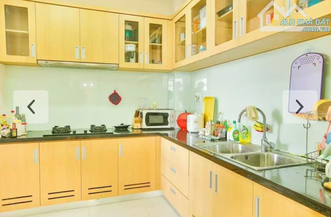 Chủ cần bán gấp căn 102m2 có thể ngăn 3PN, có sẵn suất đậu oto, giá 4.5 tỷ full nt - 2