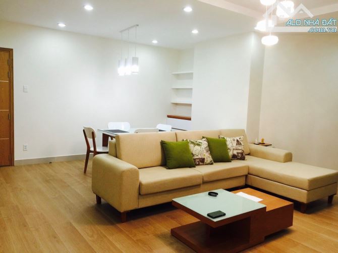 Chủ cần bán gấp căn 102m2 có thể ngăn 3PN, có sẵn suất đậu oto, giá 4.5 tỷ full nt - 5
