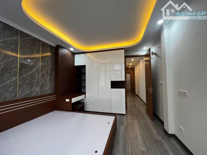 BÁN NHÀ 10m RA PHỐ Ô TÔ TRÁNH KINH DOANH 16 TỶ 7 TẦNG 55m MT 4m NGUYỄN KHANG CẦU GIẤY - 6
