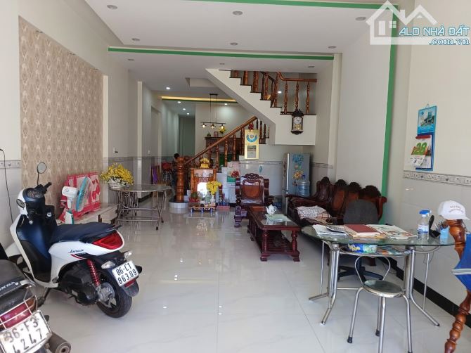 💥Bán nhà 2 lầu MT đường Hùng Vương - 100m2 giá 9 tỷ 5 - phường Phú Thuỷ - TP Phan Thiết - 1