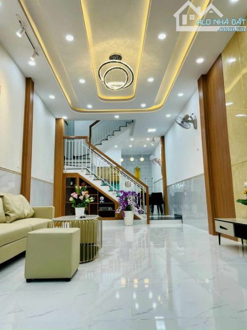 Bán Rẻ Nhà Đẹp 2 Tầng Hẻm Ô tô Nguyễn Sỹ Sách Tân Bình,62m2,Ngang 4m, Vuông Nhỉnh 5 tỷ - 2