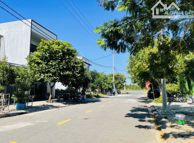 ĐẤT HÒA XUÂN ĐƯỜNG 7m5 LỀ 5m XUNG QUANH KÍN NHÀ KHU DÂN TRÍ CAO