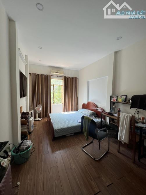 Bán nhà Hoàng Mai 25m2 x 4 tầng, tặng full nội thất 200 triệu, khu an ninh, dân trí cao - 1