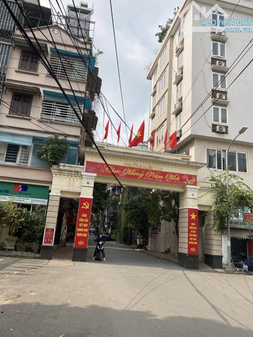 Bán nhà Xuân La 65m2 ,  7 tầng , MT 4m , giá  17.3 tỷ  , PHÂN LÔ - NHÀ ĐẸP- GARA - 2