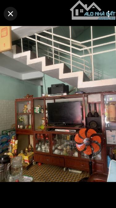 Bán nhà đẹp 3 tầng mặt tiền vị trí đắc địa đường Trần Phú quận Hải Châu TP Đà Nẵng.