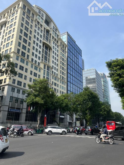 Bán Gấp Building Mới 90% 2MT Cách Mạng Tháng Tám Q3 16x20m Hầm 7L. Giá Chỉ 135 Tỷ