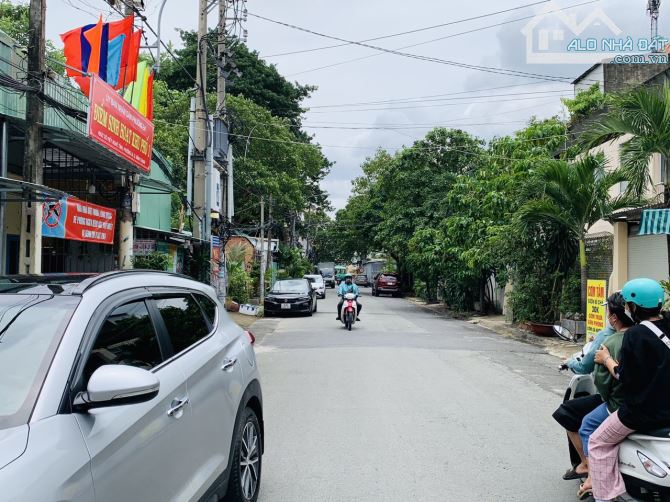 Bán mặt tiền ngay Hai Bà Trưng, Q3; 4.6x22m, CN: 110m2; 3 tầng. Giá 27 tỷ