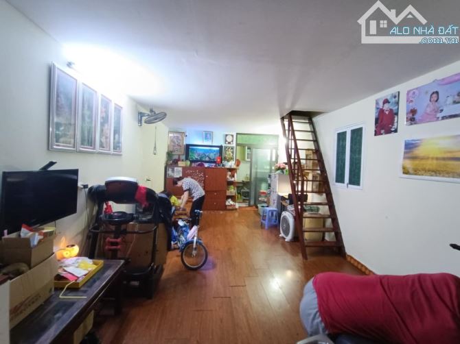 Nhà Lĩnh Nam 35m2 x 2 tầng, sổ đỏ, căn góc 2 mặt thoáng sáng vĩnh viễn, an sinh đỉnh