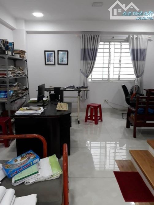 NHÀ HẺM XE TẢI LÊ ĐỨC THỌ ( 4,5*14M) 2 LẦU 4PN-4WC NỘI THẤT CƠ BẢN !!! - 4