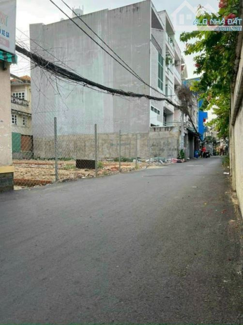 Bán lô đất hẻm xe hơi Dương Quảng Hàm p5, DT 5x20m, vuông vức, giá 9.9 tỷ còn bớt