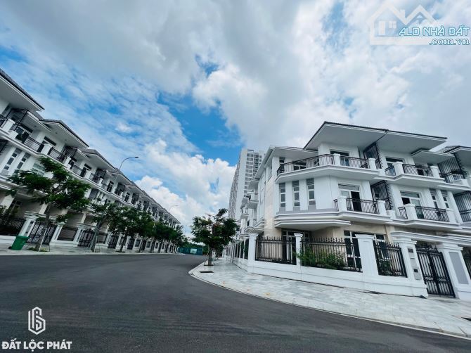 Chình chủ gửi bán Biệt thự Nguyễn lương bằng - 7x18m - 17 tỷ Hầm 3 lầu ngay PMH - 1