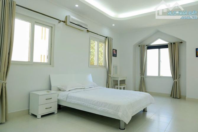 Bán Biệt Thự 1 Trệt 2 Lầu Đường Nội Bộ Sát Biển Bãi Sau 259m2 (14x18.5) - Giá: 28.5Tỷ Tl - 4