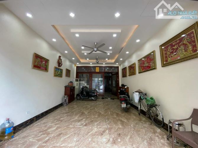 PHÂN LÔ KĐG TỨ HIỆP THANH TRÌ 100M 6T MT5M THANG MÁY Ô TÔ VỈA HÈ 16 TỶ KINH DOANH.