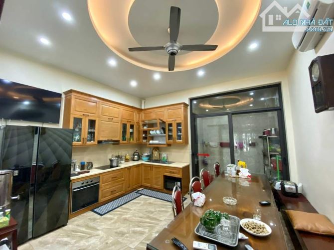 PHÂN LÔ KĐG TỨ HIỆP THANH TRÌ 100M 6T MT5M THANG MÁY Ô TÔ VỈA HÈ 16 TỶ KINH DOANH. - 1