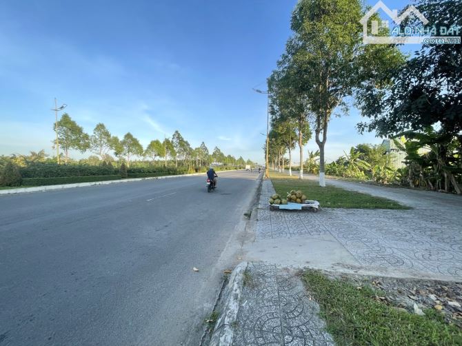 BÁN NHÀ KHO 1043m MẶT TIỀN ĐƯỜNG VÕ VĂN KIỆT CÁCH SÂN BAY 1KM. - 2