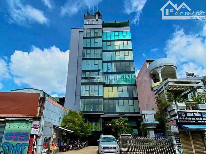 Cho thuê sàn VP tòa nhà CMT8, TB. DT sàn 250m2 lầu 2, 350m2 lầu 5