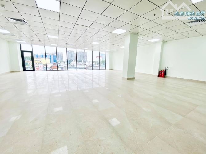 Cho thuê sàn vp trống suốt 150m2, MT đường Bàu Cát Đôi, quận Tân Bình - 1