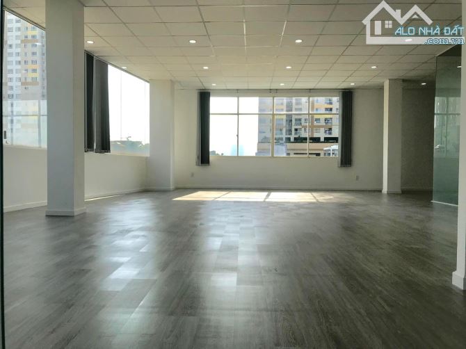 Cho thuê sàn VP tòa nhà vị trí đẹp. DT sàn 180m2 đường Cao Thắng, Quận 3 - 1