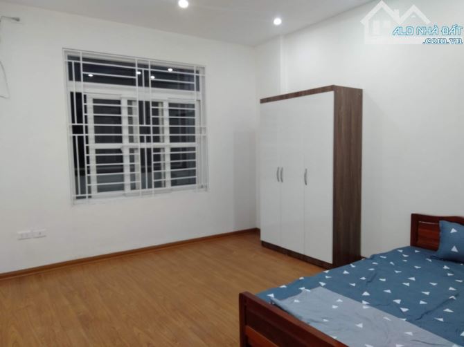 Bán nhà Ba Đình 40m2 ngõ thông gần lăng Bác nhỉnh 5 tỷ - 2