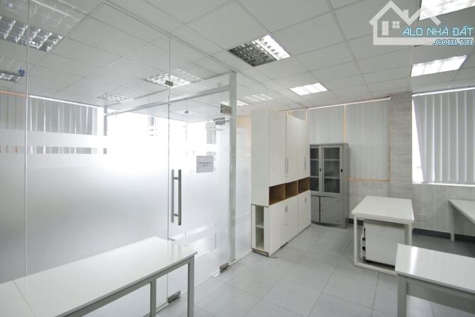 Cho thuê sàn VP trống suốt, DT 70m2! Sàn đẹp mới không vướng cột. Quận 2 - phường Bình An - 2