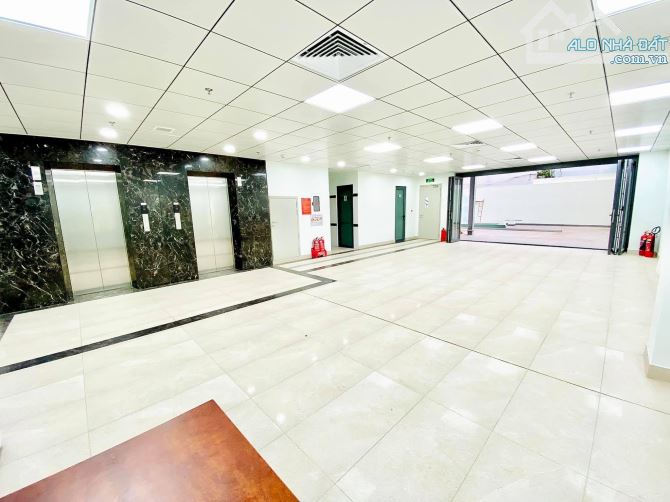 Cho thuê sàn vp trống suốt 150m2, MT đường Bàu Cát Đôi, quận Tân Bình - 3