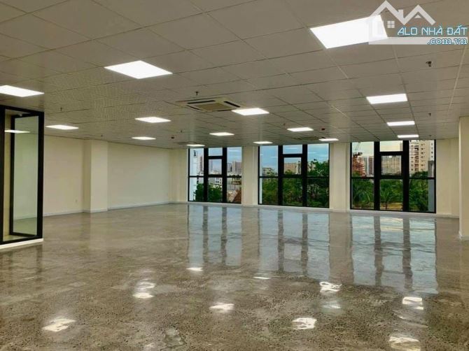 Cho thuê sàn VP tòa nhà CMT8, TB. DT sàn 250m2 lầu 2, 350m2 lầu 5 - 4