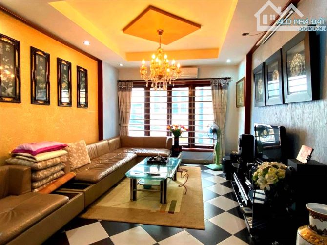 Bán nhà Mặt phố TUỆ TĨNH, 33m2, 5 tầng, mặt tiền 4,5m, gần ngã tư Bùi Thị Xuân, Giá 26 tỷ - 2
