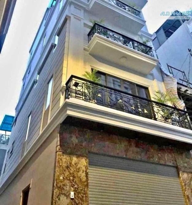 Bán nhà phân lô QĐ Hoàng Văn Thái Dt 38m2 x5 tầng Mt 4m Giá 4,8 tỷ
