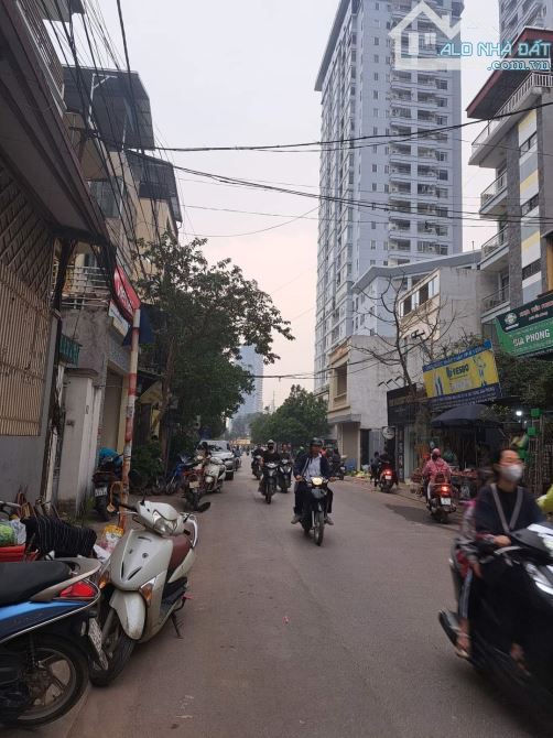 Ô TÔ ĐỖ CỬA, NHÀ AN DƯƠNG VƯƠNG, TÂY HỒ, VỊ TRÍ ĐẸP, NHÀ MỚI, 50M, 5T, MT4,2m,  9.xTỷ