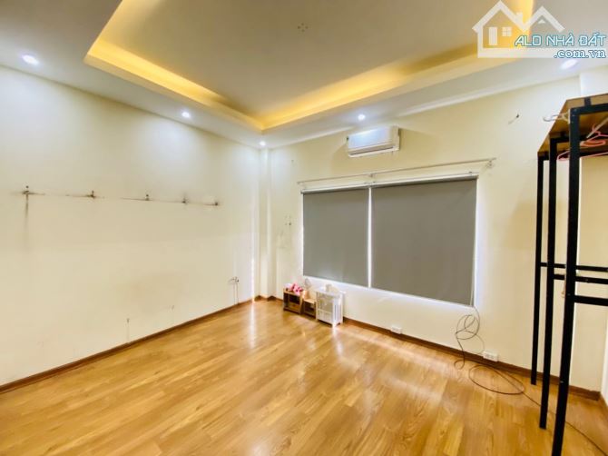 Ô TÔ ĐỖ CỬA, NHÀ AN DƯƠNG VƯƠNG, TÂY HỒ, VỊ TRÍ ĐẸP, NHÀ MỚI, 50M, 5T, MT4,2m,  9.xTỷ - 5