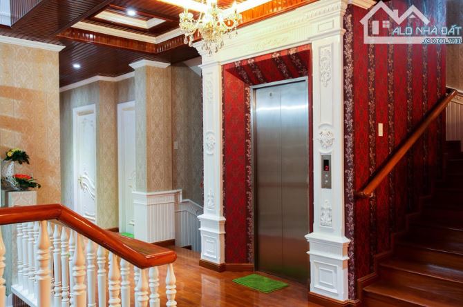 Biệt thự kiểu hoàng gia MT Thoại Ngọc Hầu Tân Phú 435m2 5 tầng thang máy chỉ 55 tỷ TL hiếm - 2