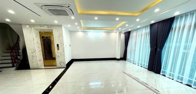 ⚜️ Bán Nhà Mặt Phố Phạm Văn Đồng, Bắc Từ Liêm, 771m2 C4, MT 18m, Chỉ 215.5 Tỷ ⚜️