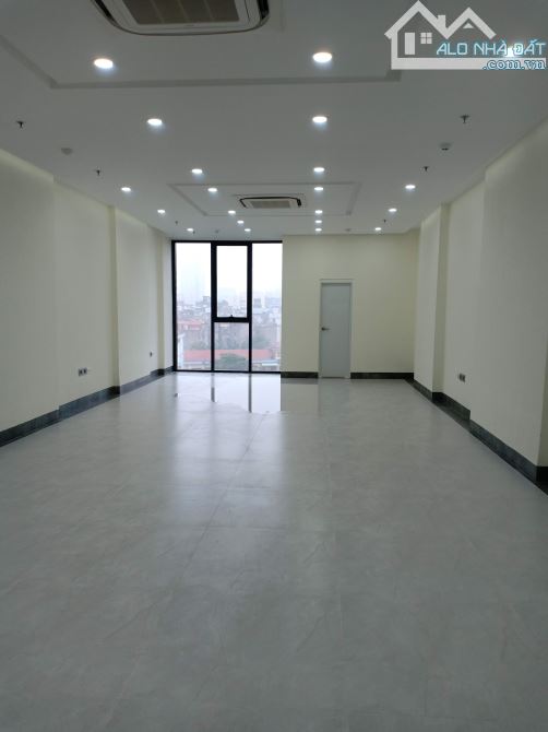 Cho thuê nhà 90 Nguyễn tuân, thanh xuân 75m2x5T, thang máy thông sàn làm vp, Spa, đào tạo - 2