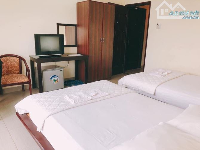 💠 Bán khách sạn mặt tiền đường Nguyễn Tất Thành phường Phước Long - Nha Trang - 2