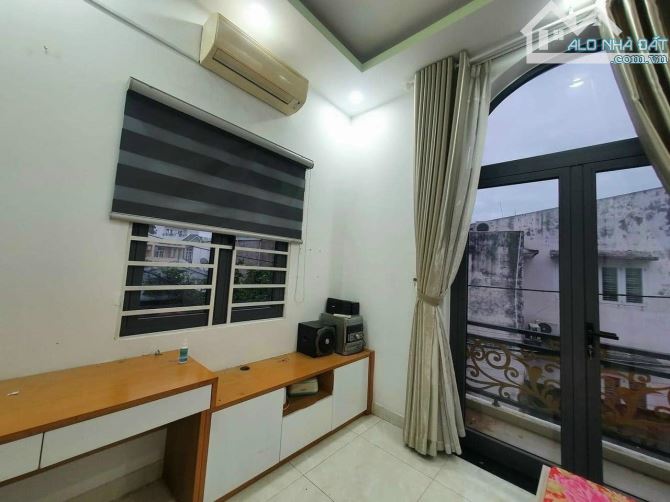 hạ chào thêm 400tr nhà 3 tầng xinh lung linh hẻm 8m nở hậu tài lộc - 2