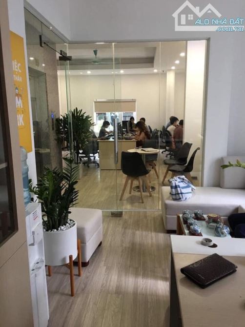 Chính chủ bán nhà mặt phố QUẦN NGỰA ĐỘI NHÂN 5T THANG MÁY LÔ GÓC 65m2 giá 12 tỷ - 4
